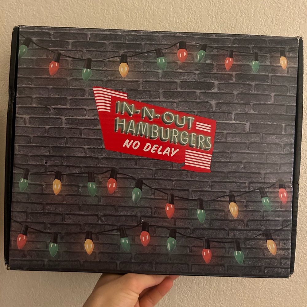 Exclusive In-N-Out Blanket